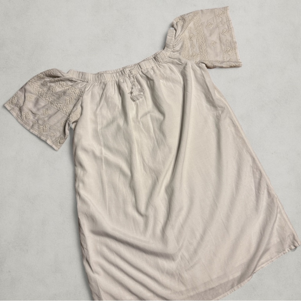 Old Navy White Elastic Waist Skirt